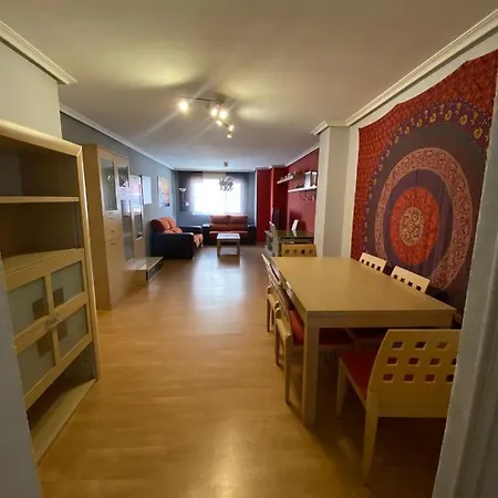 아파트 Apartamento Rocio.solarium,barbacoa,centrico. *